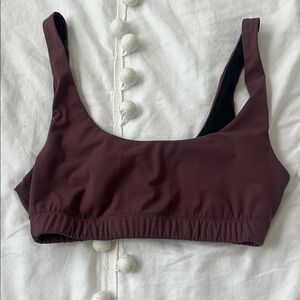 Vuori daily sports bra plum